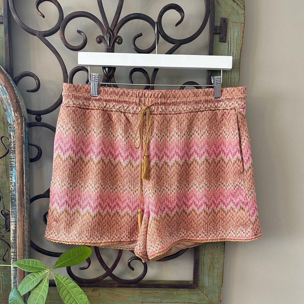 ☀️ HOUSE OF HARLOW 1960 Chevron Knit Short
